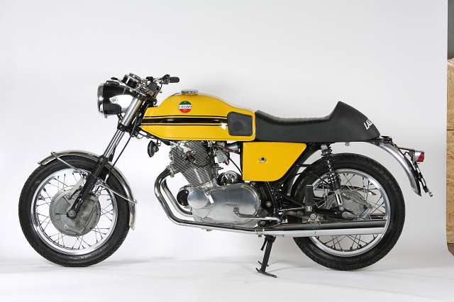 Laverda 2025 750 gt